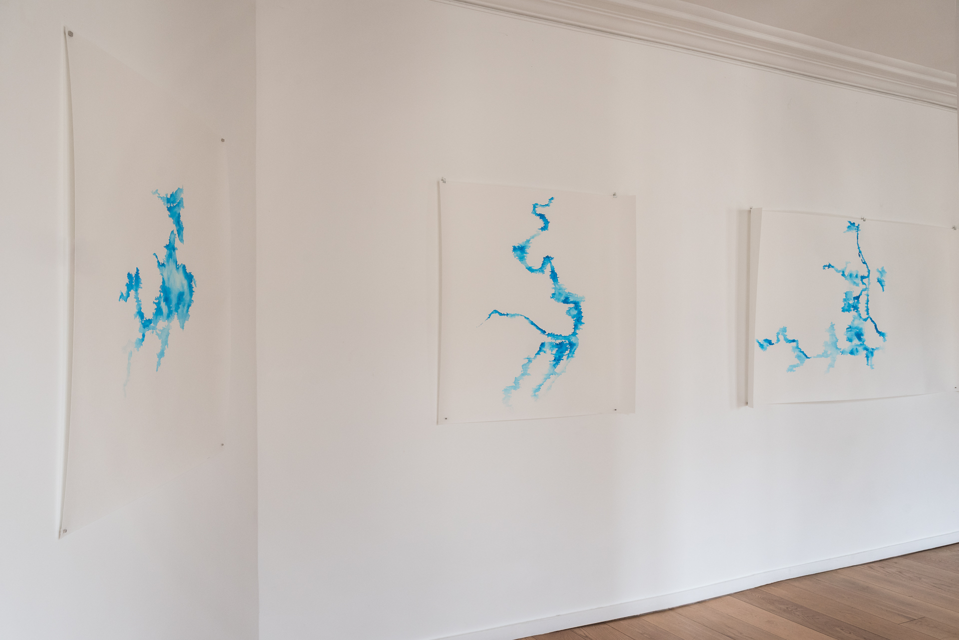 <i>D'une rive l'autre</i>